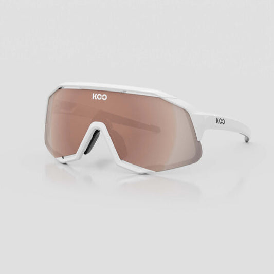 KOO Demo - White / Brown