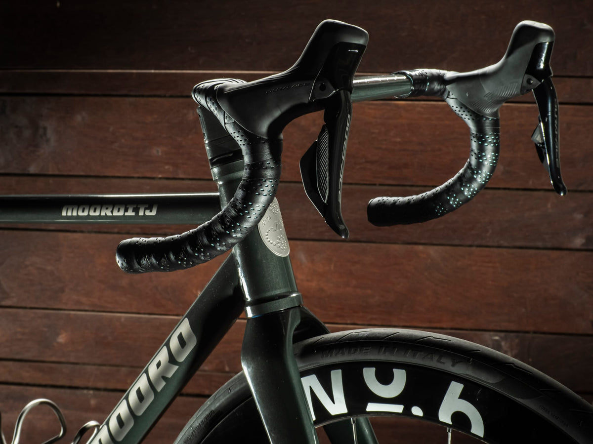 Mooro Moorditj titanium road bike cockpit detail